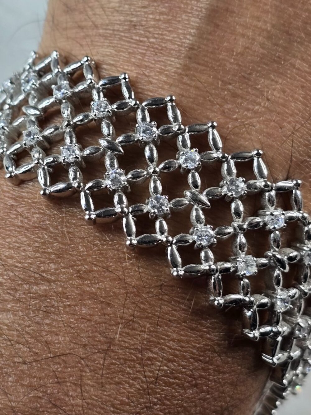 Womens Sterling Silver Modernist CZ Mesh Bracelet 49.1g E6658